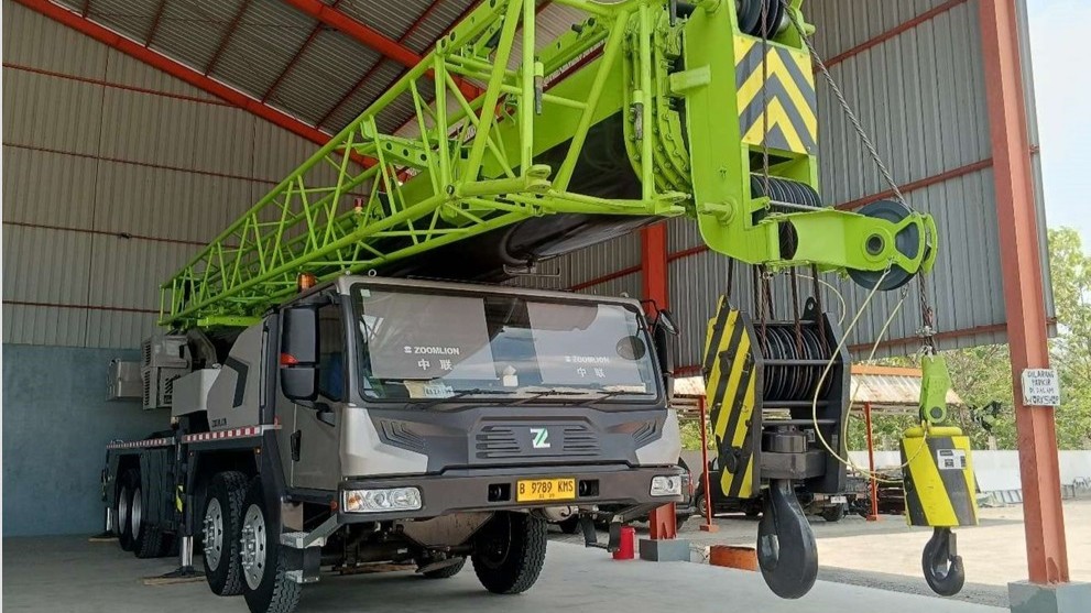 mobile-crane